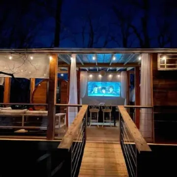 Family & Pet Friendly Treehouse with Amazing Views