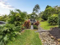 Emerald Beach Eucalyptus Cottage Hotels in Emerald Beach