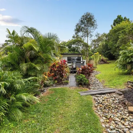 Emerald Beach Eucalyptus Cottage