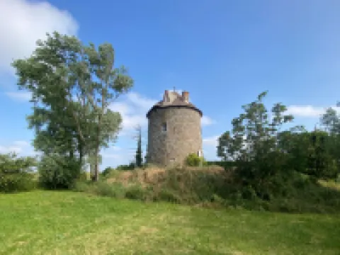 Windmill in Cherrueix near Mont Saint Michel Hotels in Cherrueix