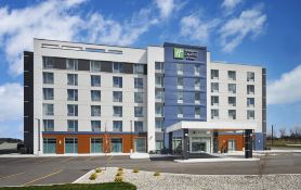 Holiday Inn Express & Suites WINDSOR EAST – LAKESHORE by IHG