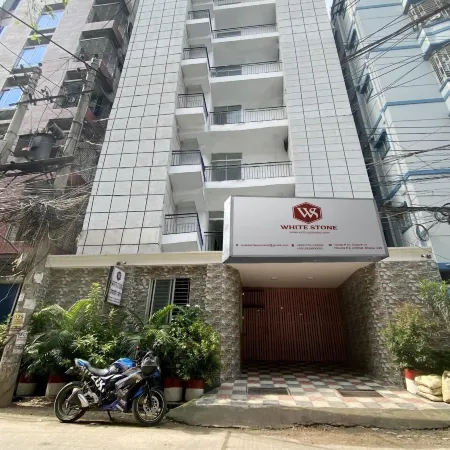 Hotel White Stone