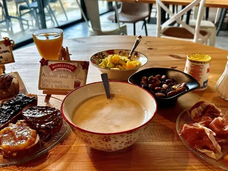 Greet Hôtel Orthez Bearn Отели в г. Беран