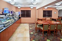 Holiday Inn Express PORTLAND SOUTH - LAKE OSWEGO by IHG - Breakfast