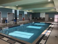 Holiday Inn Express & Suites HALIFAX AIRPORT by IHG - プール