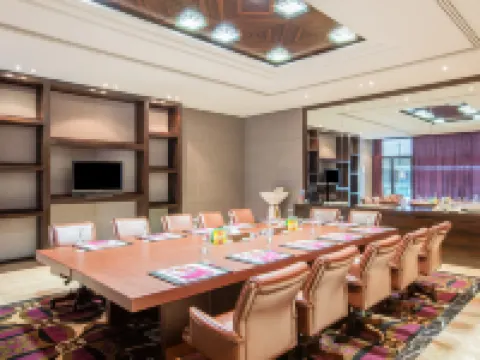 クラウン プラザ ハムラ ベイルート ベイルートのホテル