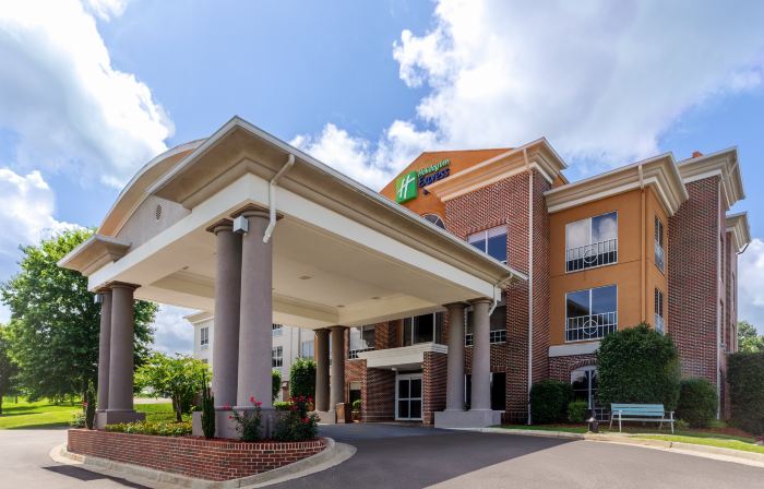 Holiday Inn Express & Suites VICKSBURG by IHG