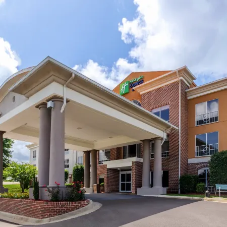 Holiday Inn Express & Suites VICKSBURG by IHG