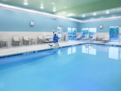 Holiday Inn Express & Suites LEXINGTON W - VERSAILLES by IHG Hotels in Versailles