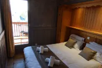 Chalet le Chamois Apartment 10 2nd floor ski in ski out Hotels in Arc 2000