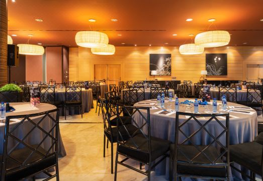 유로스타 팔라시오 내부