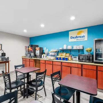 Days Inn by Wyndham Brunswick Bath Area