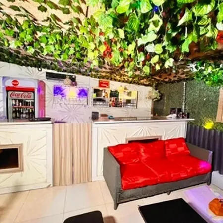 Tatafish Hotels Premium Rooms & Complimentary Meals