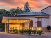 The Cranberry, Ascend Hotel Collection Hotels in Cheat Lake