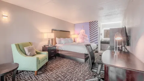 Clarion Pointe Winston – Salem Downtown in Forsyth County