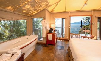 Rockwater Secret Cove Resort