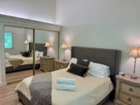 Ocean Breeze Heaven Pool House in La Jolla