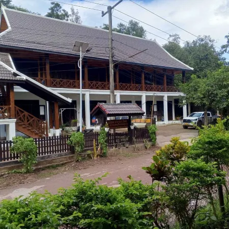 Le Charme Pakbeng Villa