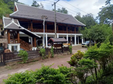 Le Charme Pakbeng Villa