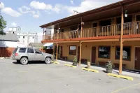 Country Motor Inn - Pysäköinti