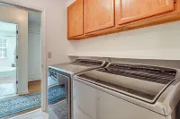 2 Mi to Ksu: Family Home w/ Games, Near Parks - Wifi