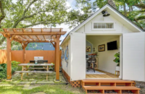 Dtwn Retreat w/ Game Room! Walk to Hampton Park