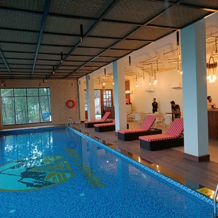 Jungle Lodge Resort
