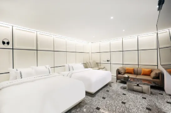 伊克桑瑪麗 酒店