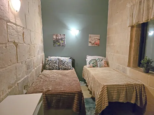 Maltese-Style APT - 5 mins from Valletta - Condos
