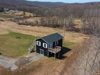 Amazing Views • 7 Acres • Creek • Hot Tub • 30 Min to All Star Village 富蘭克林酒店