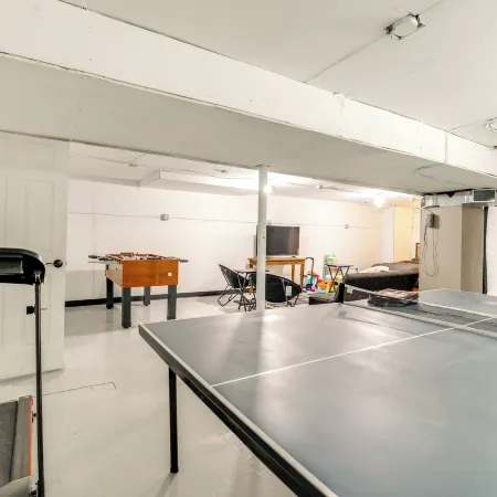 Metro Detroit Home w/ Fire Pit & Game Room