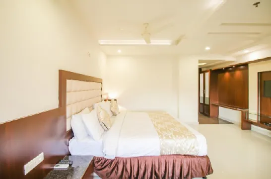 Hotel Grand Meridian Отели в г. 