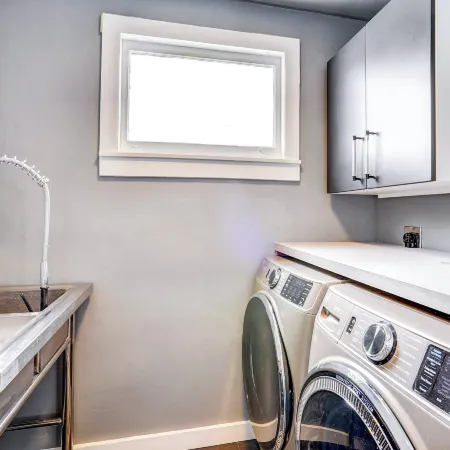 'Little House on the Lot' Dryden Townhome: Pets OK