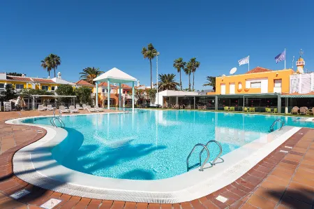 Bungalows Cordial Green Golf