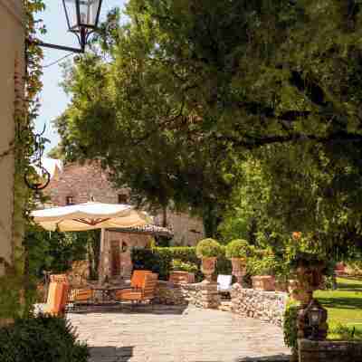 Borgo San Luigi Hotel Exterior