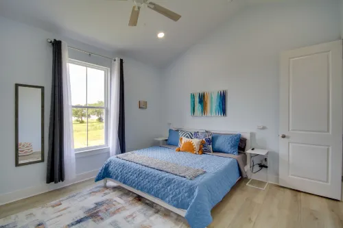 Sunny Gulfport Vacation Rental Walk to Beaches! - Ocean View