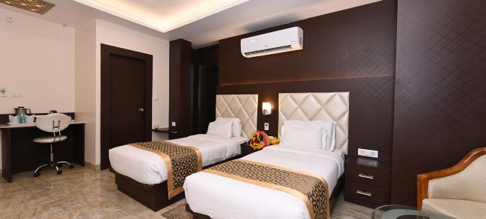 Hotel Pal Paradise Hotels in Lucknow