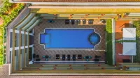 Radisson Resort Goa Baga - Swimmingpools