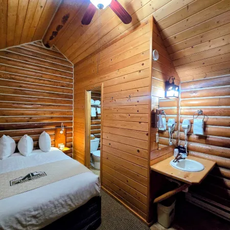 Alpine Lodge