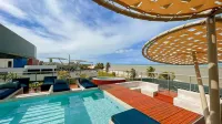 Setai, Aquamaris- pé na areia - Pools