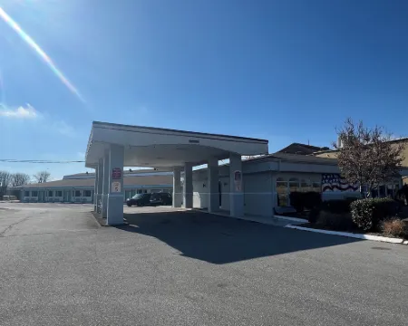 Ambassador Inn Hotels in Coffee County