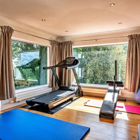Cottage in Whitestone With Garden & Games Room