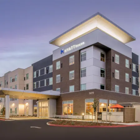 Hyatt House Fresno Campus Pointe