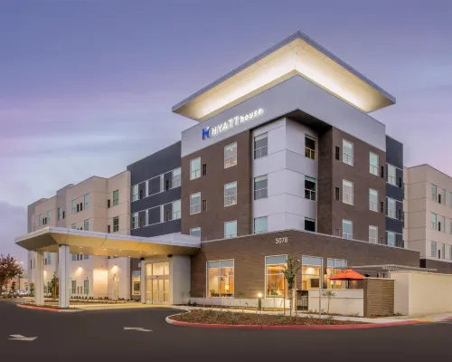 Hyatt House Fresno Campus Pointe Ξενοδοχεία στην πόλη Fresno