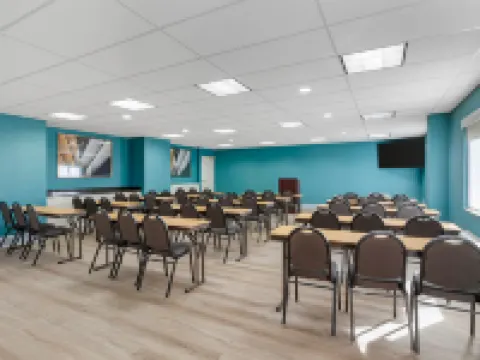 Comfort Inn & Suites Buford Near Mall of Georgia Hotels in Buford