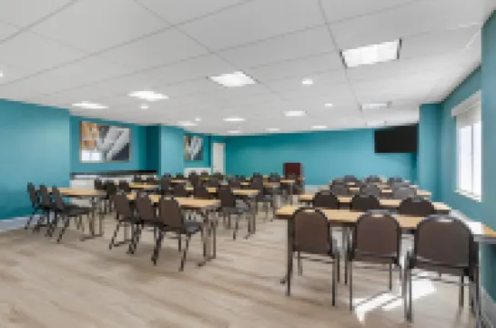 Comfort Inn & Suites Buford Near Mall of Georgia Hotels in Buford