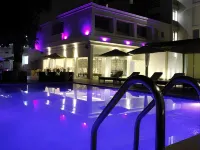 Continental Altamira - Pools