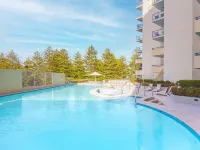 Beachside Studio With Pool and Gym Access Hotels in Cronulla