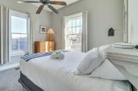 Deck & Home Office: Walkable Albuquerque Home - Alloggi