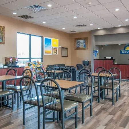 Days Inn by Wyndham Central San Antonio NW Medical Center
